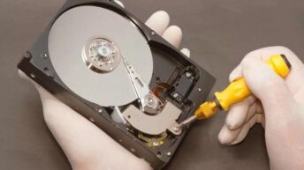 Важные аспекты восстановления информации с поврежденных дисков и карт памяти